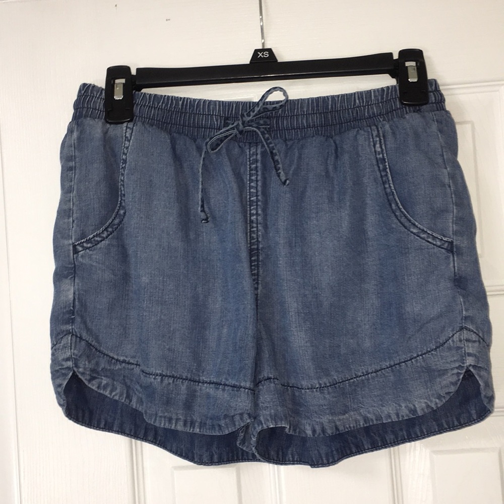 Shorts. Universal Thread. Target. XS. 100% Lyocell